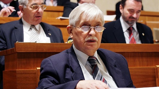 Senát Parlamentu �eské Republiky