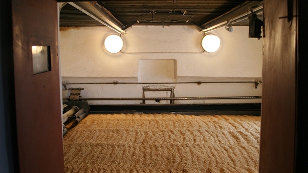 Původní dvoulískový hvozd na sušení sladu v pivovaru v Dobrušce