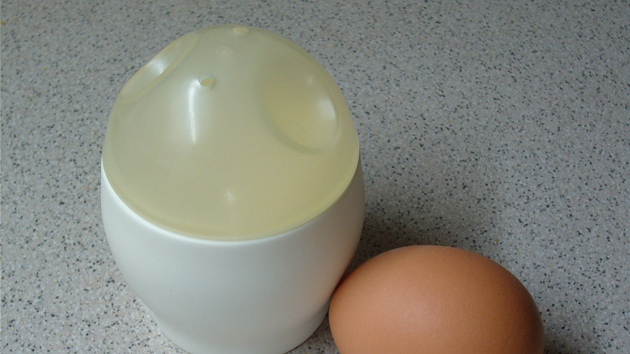 V kalí�ku p�ipravíte vají�ka nam�kko, natvrdo i míchaná vejce