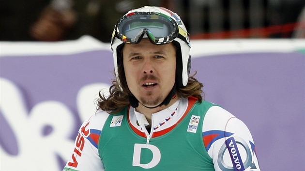 Ondřej Bank v cíli obřího slalomu na mistrovství světa