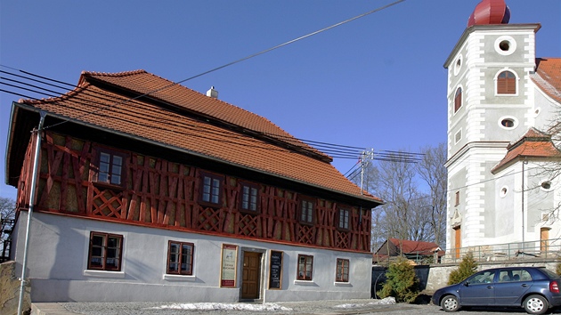 Hostinec v Kostelní B�íze.