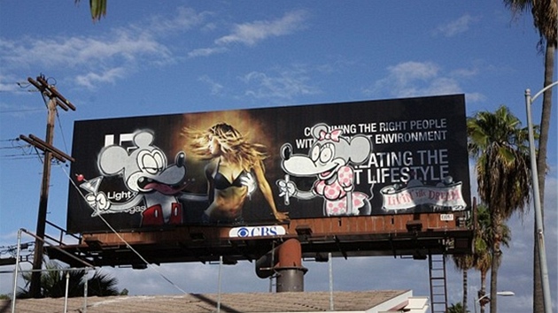 Banksyho Mickey Mouse se v Los Angeles dlouho neohál - byl okamit odstrann