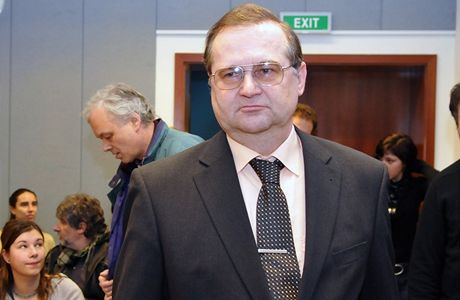 Filozof Betislav Horyna u Mstského soudu v Brn