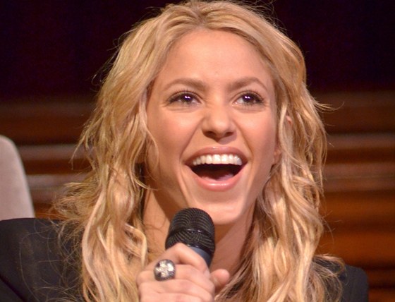 Shakira pevzala ocenní umlkyn roku od Harvardovy univerzity.