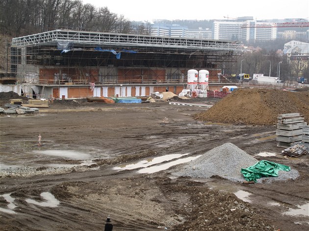 Místo chrtího závodiště bude atletický stadion. Praha přemění areál v Motole