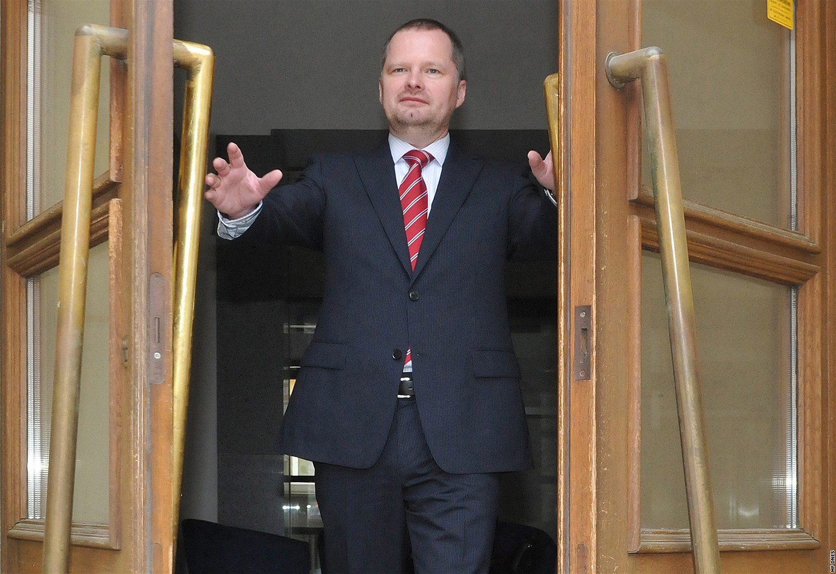 Profesor Petr Fiala je podle OVM favoritem Petra Ne�ase na post ministra �kolství