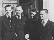 Rodina Rachmannovch. Brati Albert a Heinz (oba vlevo) byli poraveni 2. ervna 1945.