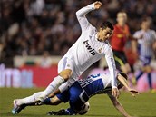 PD. Cristiano Ronaldo z Realu Madrid neobeel Laureana Sanabriu z La Coruni. 