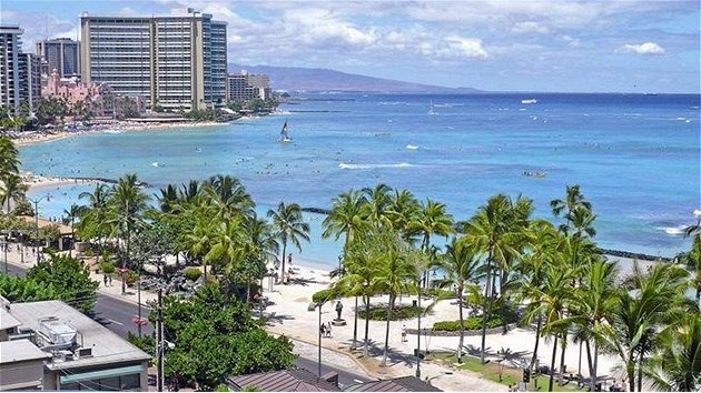 Plá Waikiki v Honolulu.