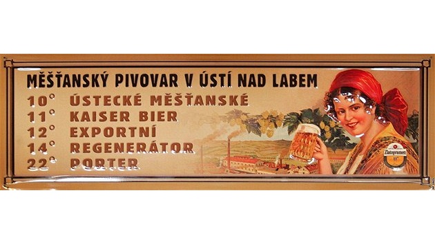 Replika historické reklamní cedule ústeckého m욝anského pivovaru