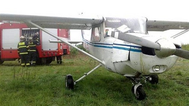 Havárie letadla cessna v Praze Letanech