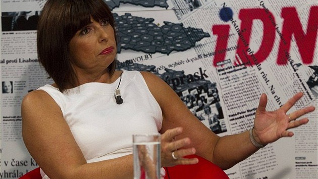 Kate�ina Blechová p�i rozhovoru pro MF DNES s Barborou Tachecí (3.9. 2010)