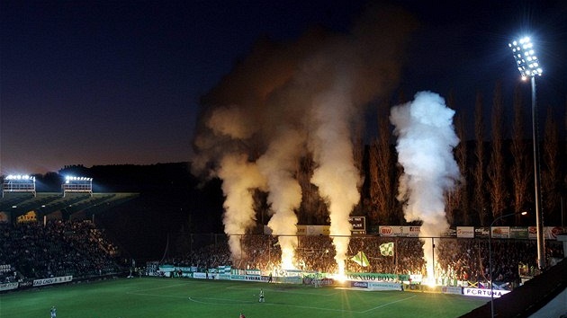 SPORT FOTO 2010: Michal Sváek z MF DNES vystavuje fotografie ze ivota klubu Bohemians 1905 a jeho píznivc.