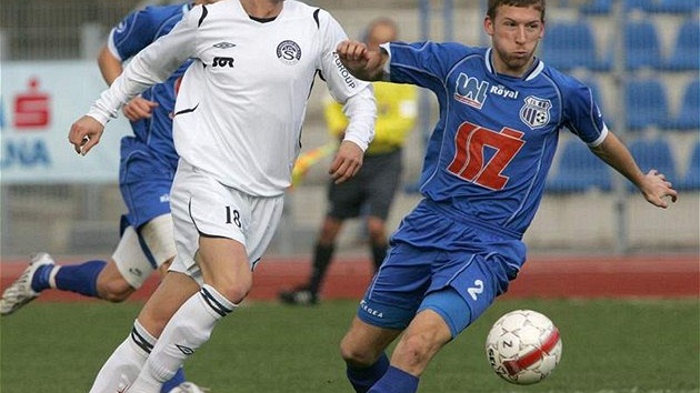 Ústí - Slovácko: ústecký Jan Martykán (vpravo) v souboji s Janem Bergerem