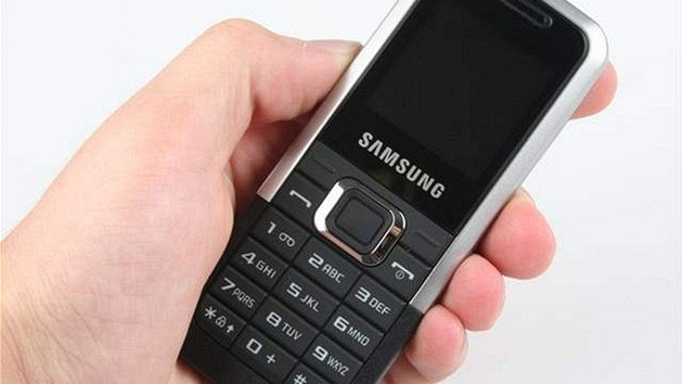 Recenze Samsung E1120 detail