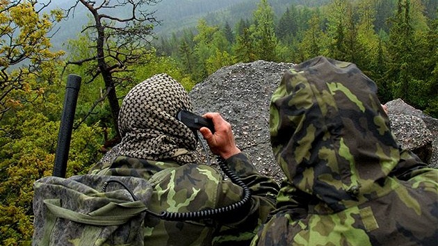 Letetí návodí - Jednotka leteckých návodích (FAC - Forward Air Control)...