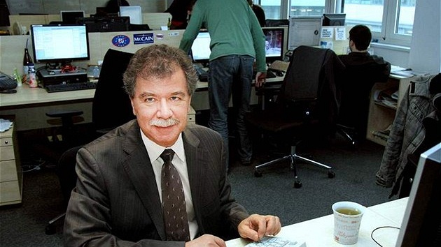 Hlavní hygienik Michael Vít odpovídá �tená��m iDNES.cz v on-line rozhovoru. (18. února 2010)