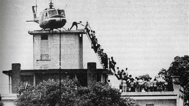 Ameriané prchají ze Saigonu tsn pedtím, ne jej dobyla severovietnamská...