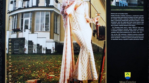 V kalendá�i propagujícím �erno�ice lidé domy neuvidí, ukazuje více polonahé sle�ny.