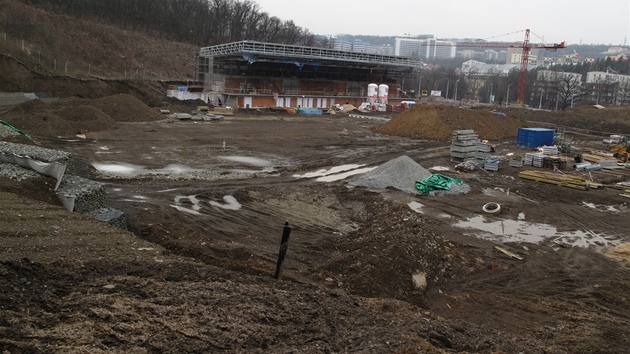 V Praze Motole vzniká víceú�elový sportovní areál s dostihovou dráhou pro chrty...