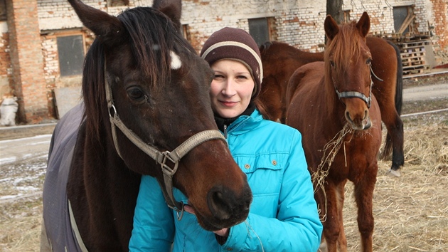 lenka sdruení Irena Uhliariková s nádhernými klienty koského útulku.