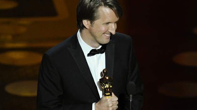 Tom Hooper, reisr Krlovy ei, se dokal oscara za nejlep reii.
