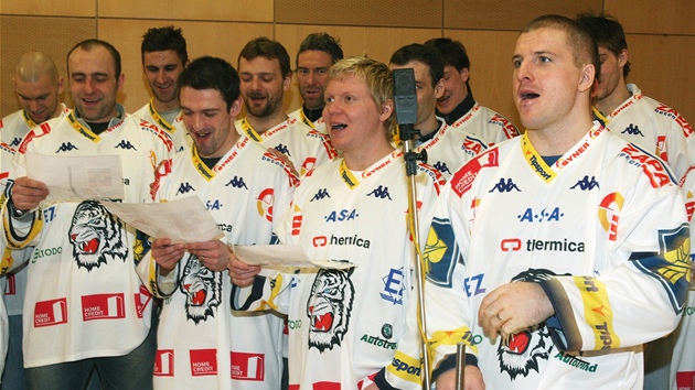 Libere�tí hokejisté nazpívali svou klubovou hymnu.