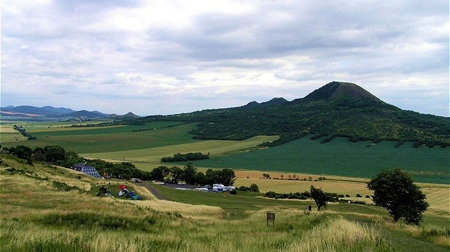 eské stedohoí