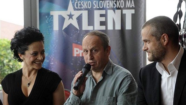 lenové poroty talentové show esko Slovensko má talent - zpvaka Lucie Bílá, moderátor Jan Kraus a producent Jaro Slávik 