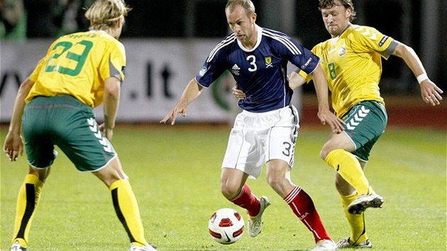 Fotbalisté Litvy p�edvedli proti Skotsku solidní výkon.