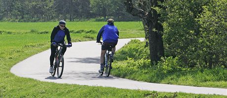 Loni se v esku otevelo 300 kilometr cyklostezek. Ilustraní foto