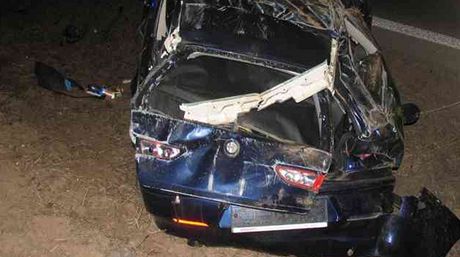 Alfa Romeo po nehod u Trotiny na Královéhradecku