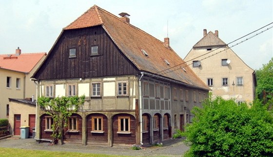 Podstávkový dům v sousedním Sasku. (ilustrační snímek)