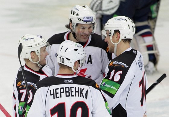 Hokejisté Omsku pedvedli na led Magnitogorsku obrat a v sérii sníili na 1:2.
