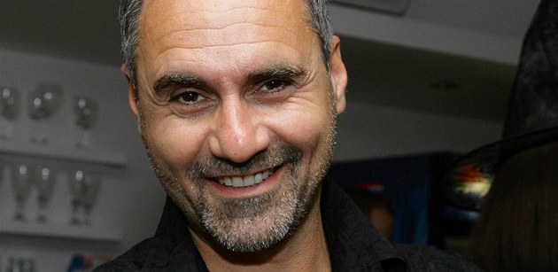 Kalousek, který v komunálních volbách kandidoval za ODS, zatím z�stává ve v�ech funkcích.