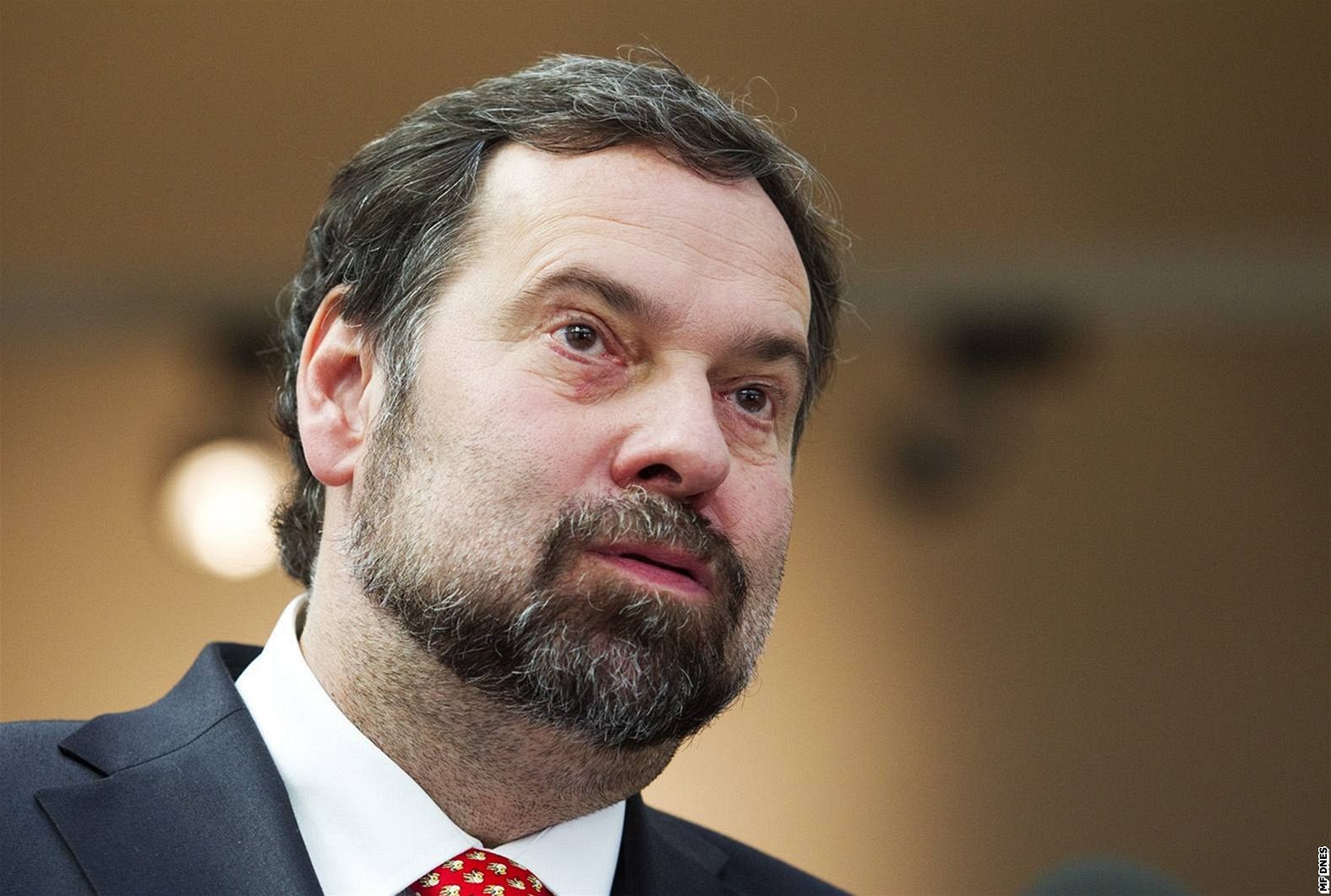 Ministr vnitra Radek John prosadil na jednání �pi�ek koalice, aby byla zavedena trestní odpov�dnost firem.