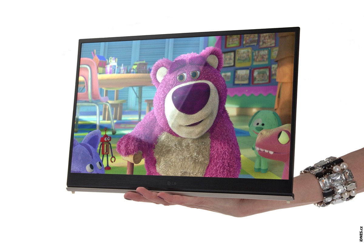 OLED televizor LG 15EL9500