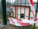 Ze zídky dvora Základní koly táflova v Havlíkov Brod spadli dva áci a zranili se.