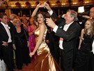 Ruby Rubacuoriová a rakouský stavební magnát Richard Lugner na plese ve...