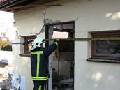 Výbuch propanbutanu unikajícího z desetikilogramové tlakové lahve vážně zranil devětašedesátiletého muže v Olešnici na Blanensku.