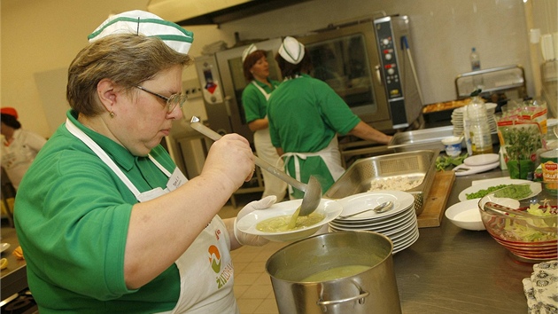 V souti o nejlepí kolní obd bojovalo deset kolních jídelen. (27.10. 2010)