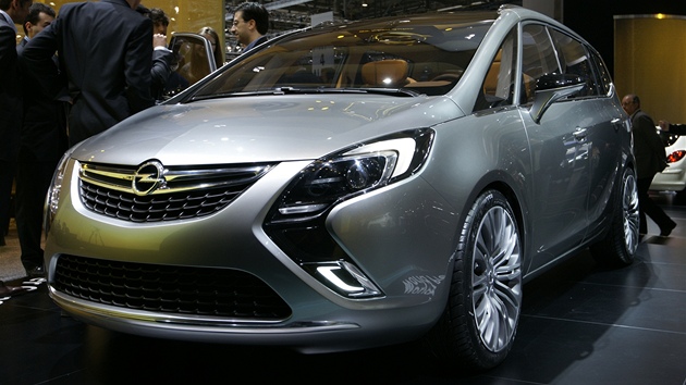 Opel Zafira Tourer Concept 