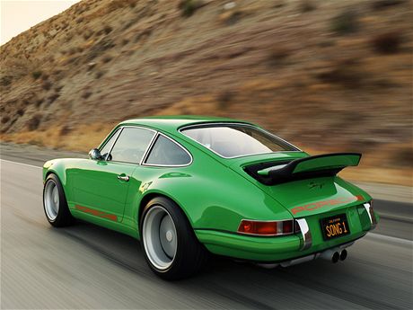 Singer 911