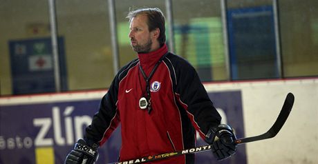 Trenér Zlína Rostislav Vlach na tréninku