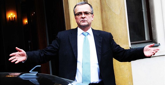 Ministr financí Miroslav Kalousek pedstaví návrh daové reformy.