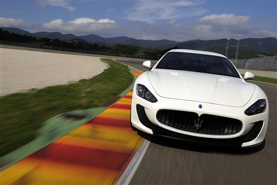 Maserati GranTurismo MC Stradale 