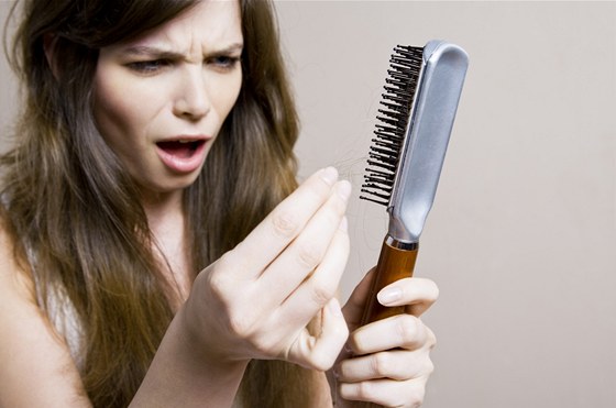 Nevhodný hřeben může poškodit vaše vlasy (ilustrační fotografie)