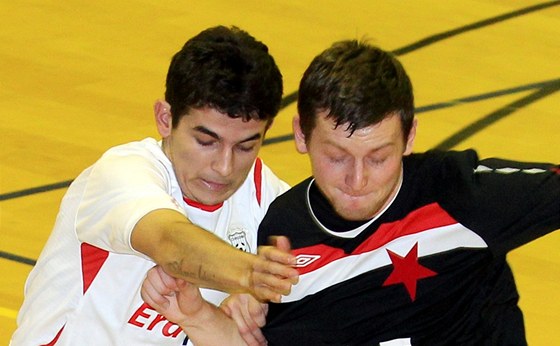 Momentka z futsalového duelu mezi Chrudimí a Slavií Praha.