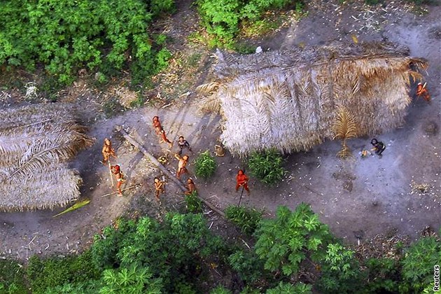 Nov objevení indiáni v amazonském pralese (30. kvtna 2008)
