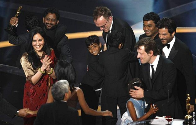 Oscar 2008 - Indická radost pi vítzství snímku Milioná z chatre